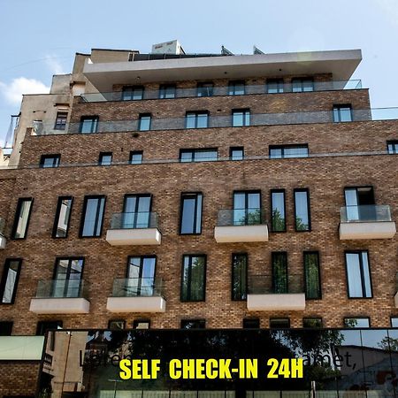 Cm111Apparthotel Бухарест Экстерьер фото