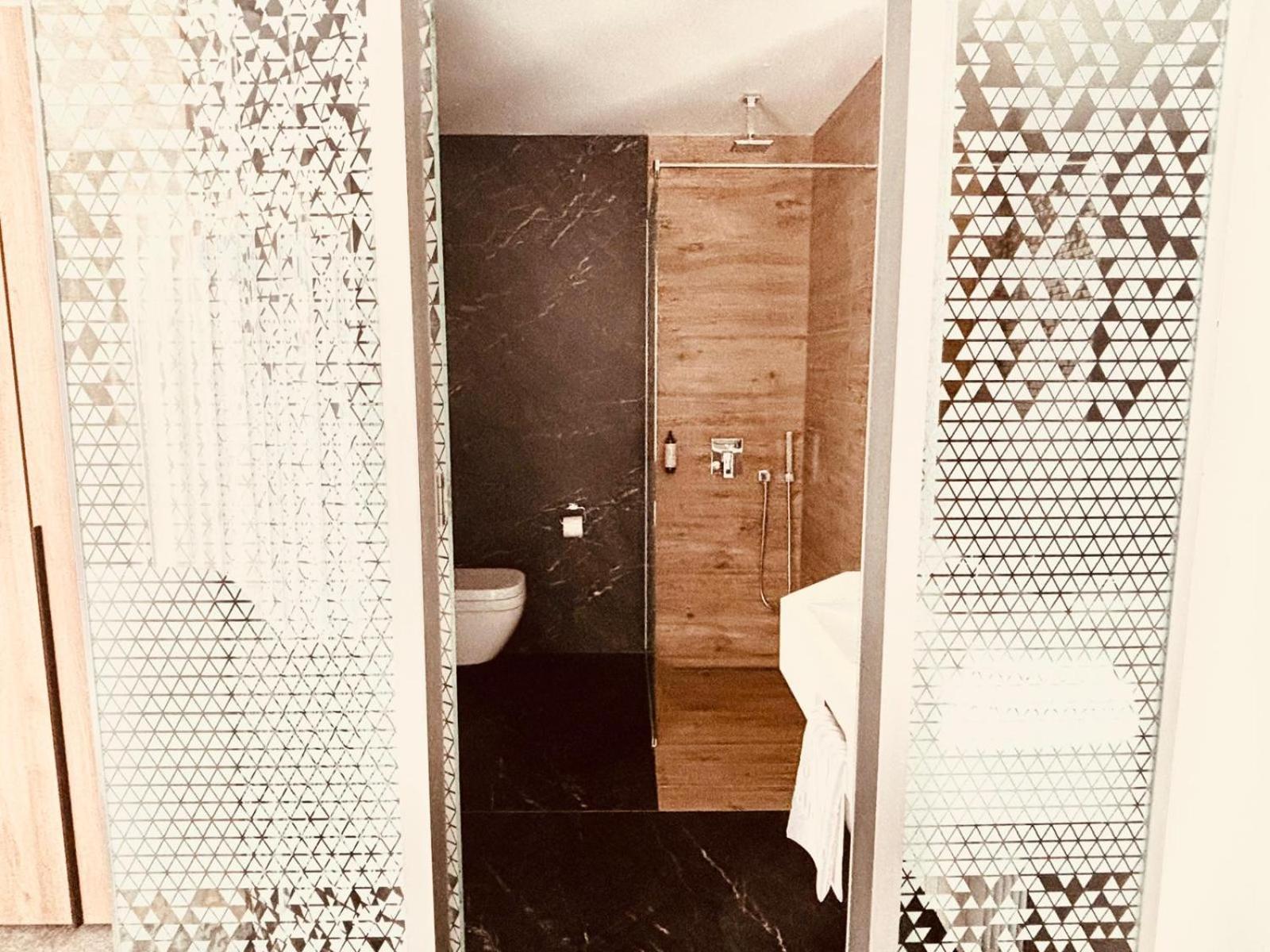 Cm111Apparthotel Бухарест Экстерьер фото