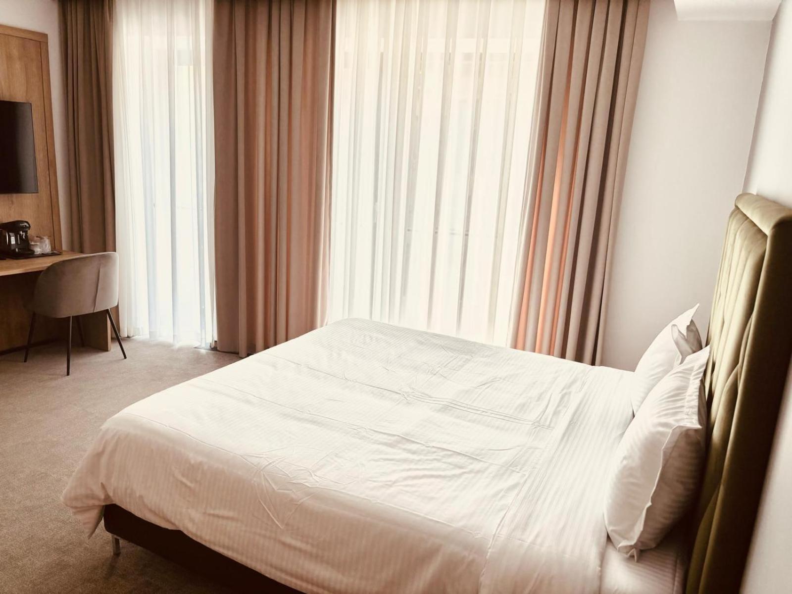 Cm111Apparthotel Бухарест Экстерьер фото