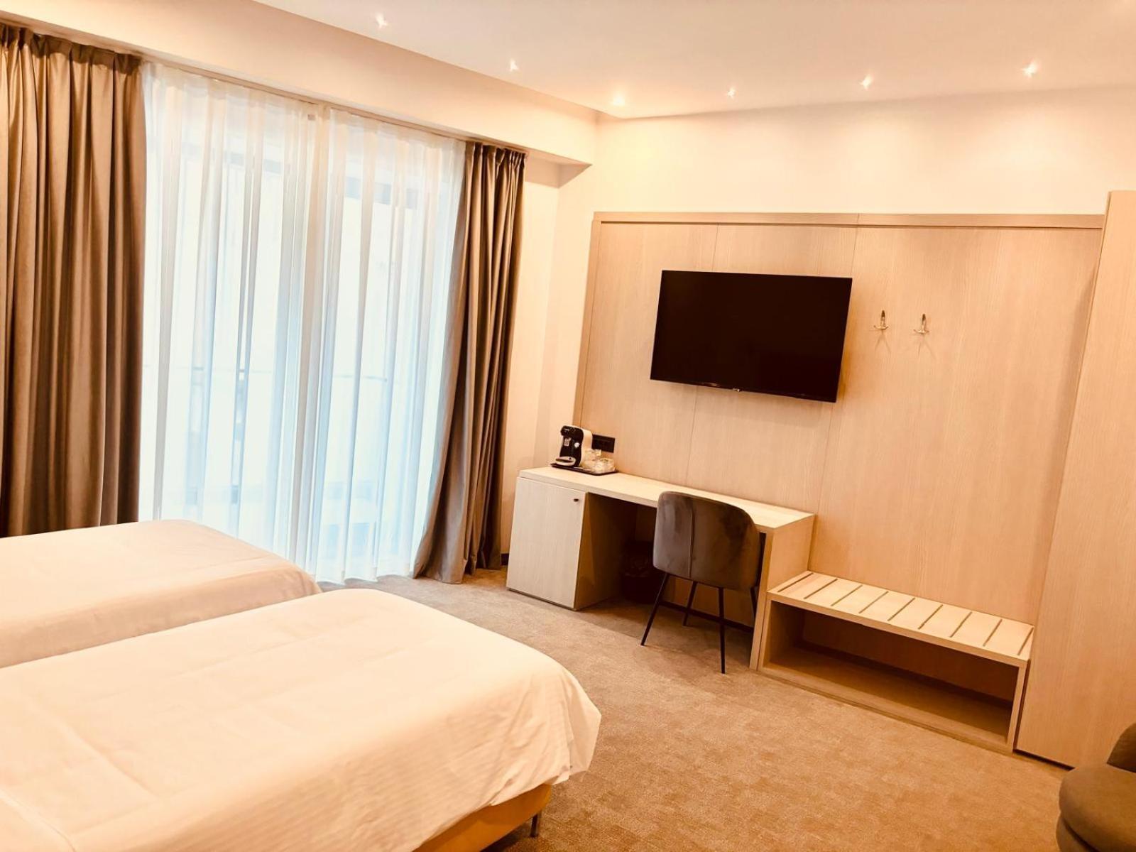 Cm111Apparthotel Бухарест Экстерьер фото
