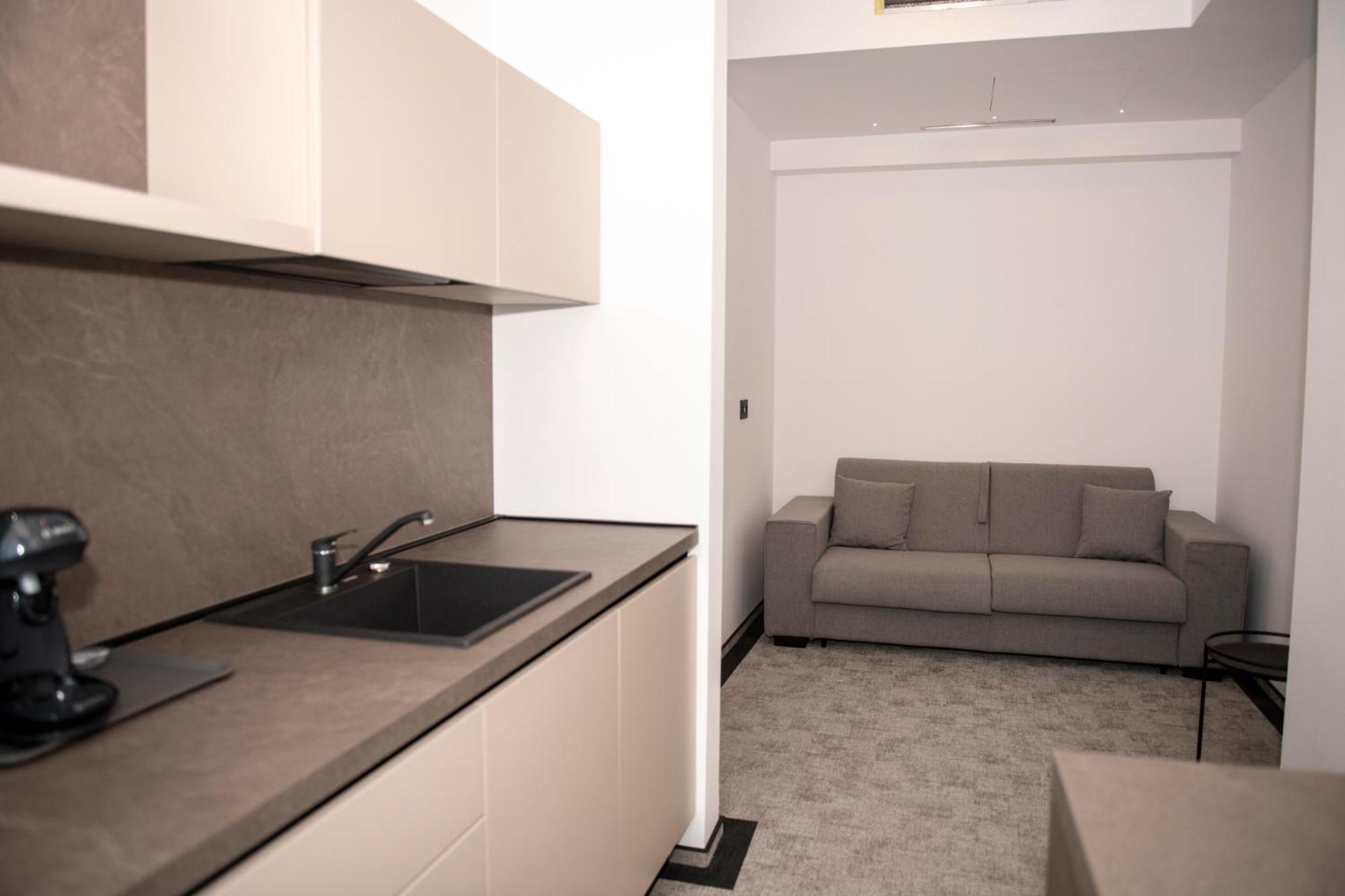 Cm111Apparthotel Бухарест Экстерьер фото